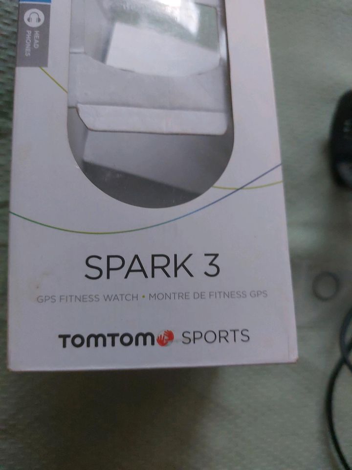 Tom Tom Spark 3 GPS Cardio Musik Sportuhr in Miltach