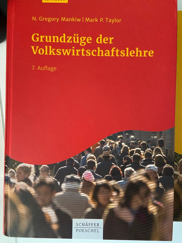 Grundzüge der VWL + Arbeitsbuch in München