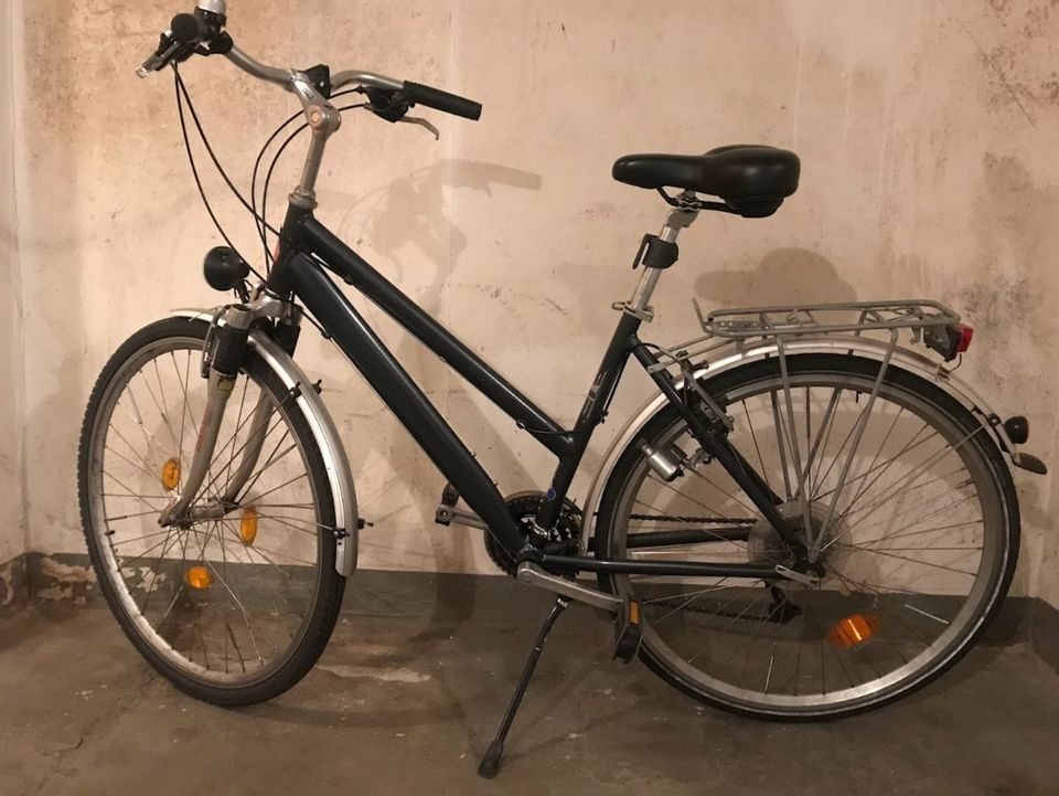 Fahrrad Damen 28 Zoll  gebraucht in Dresden