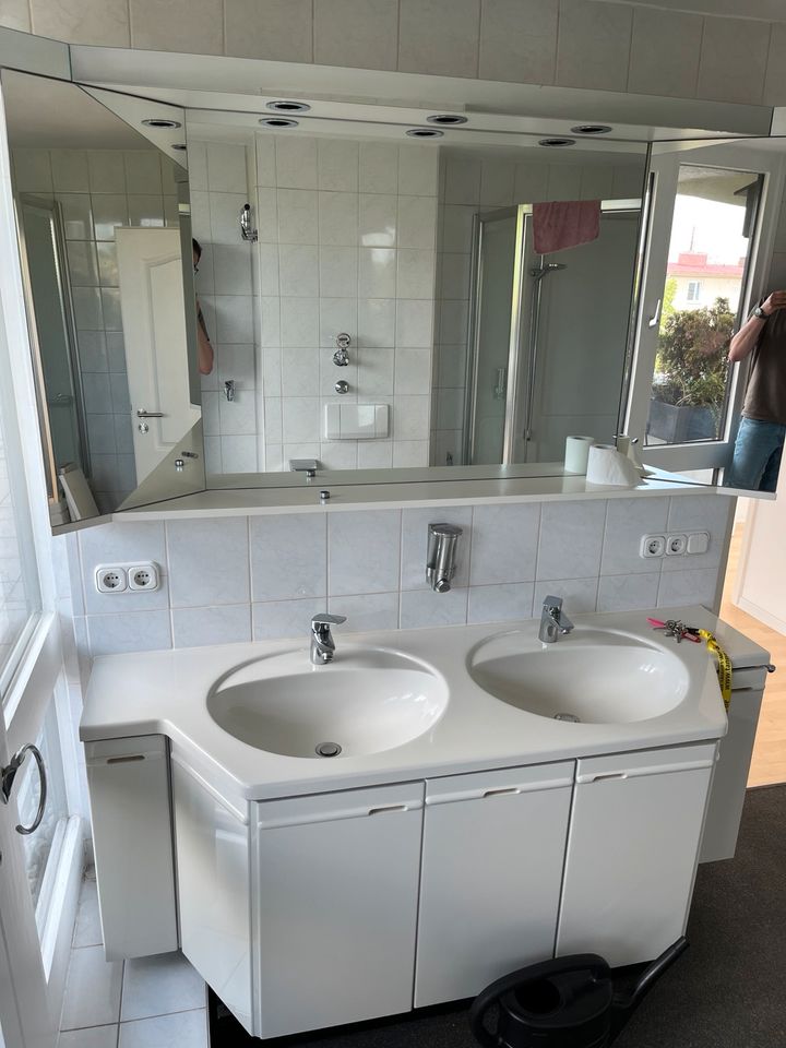 Spiegelschrank Waschtisch Set Hansgrohe in München