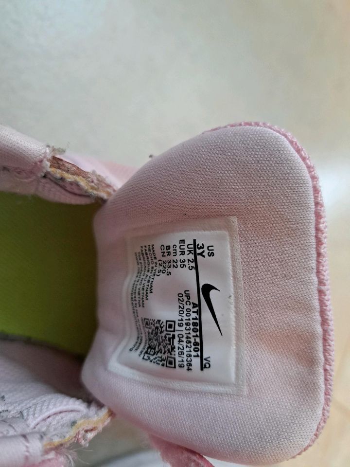 Nike Schuhe gr.35 in Oberhausen