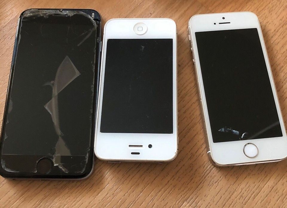 iPhone Defekte Handy 3 stk in Hanau