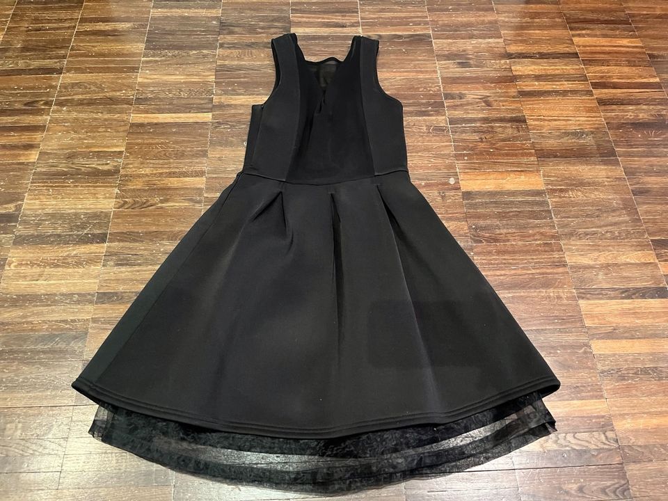 Minikleid Cocktailkleid Kellerfalte transparenter Rücken in Leipzig