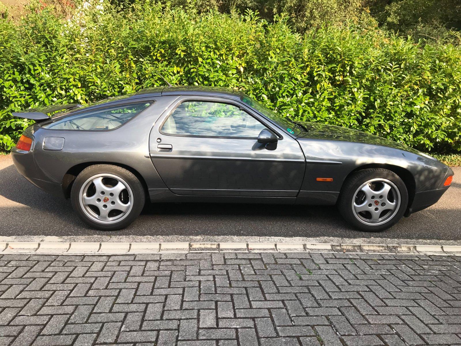 Abbildung des Autos Porsche 928 GTS