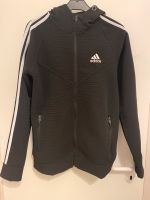 Adidas strickjacke | Größe M | Berlin Friedrichshain-Kreuzberg - Kreuzberg Vorschau