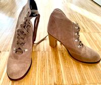 Stiefelette, Wildlederschuhe von Esprit, Gr. 40, top Zustand! Niedersachsen - Göttingen Vorschau