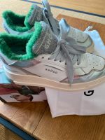 Ghoud Damen Sneaker Gr.38 weiß Leder „Top Zustand“ Nordrhein-Westfalen - Bergisch Gladbach Vorschau