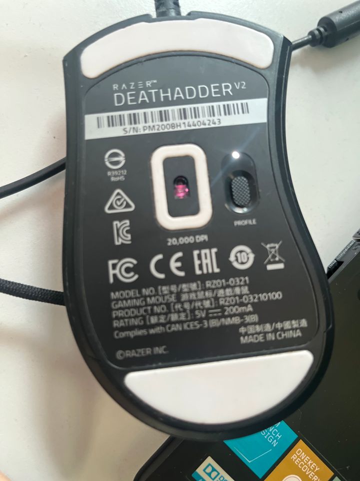 Razer Deathadder V2 in Hoya