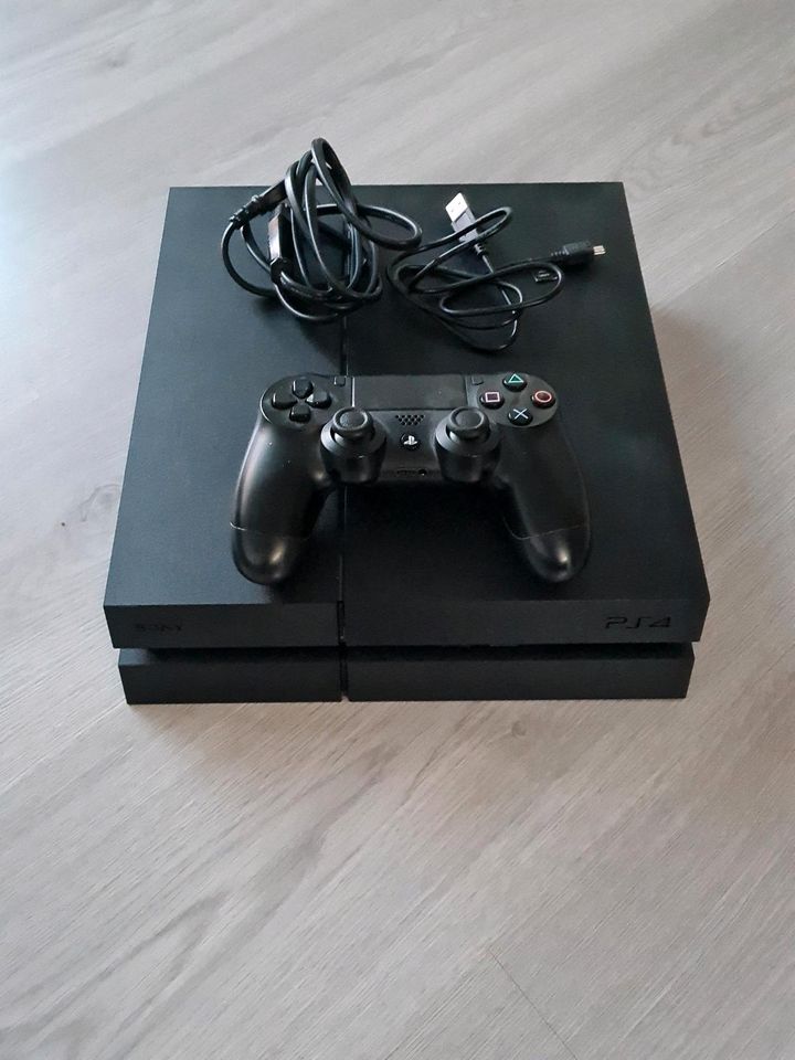 Playstation PS4 500GB in Radbruch