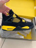 Nike Air Jordan 4 Retro 42,5 Hessen - Eltville Vorschau