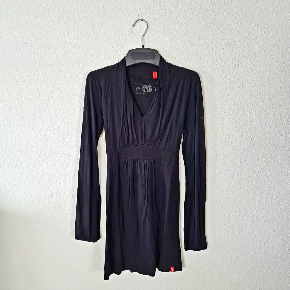 Longshirt mit Gürtel schwarz klassisch edc in Mühlheim am Main