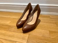 Guess Pumps Cognac Gr. 37 neuwertig Hamburg-Nord - Hamburg Eppendorf Vorschau