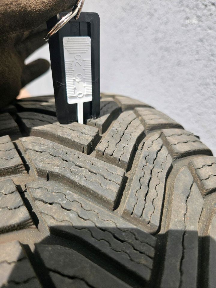 MICHELIN  Neue-Reifen mit Felgen 195/65 R 15 , 5x112 in Donaueschingen