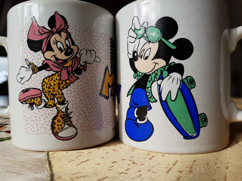 Walt Disney Company Tassen Mickey Mouse und Minnie Mouse 1987 in Hellenthal