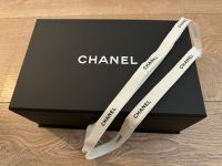 Original CHANEL Klapp-Karton Box Schwarz Tasche Seidenpapier Band Hamburg-Nord - Hamburg Eppendorf Vorschau