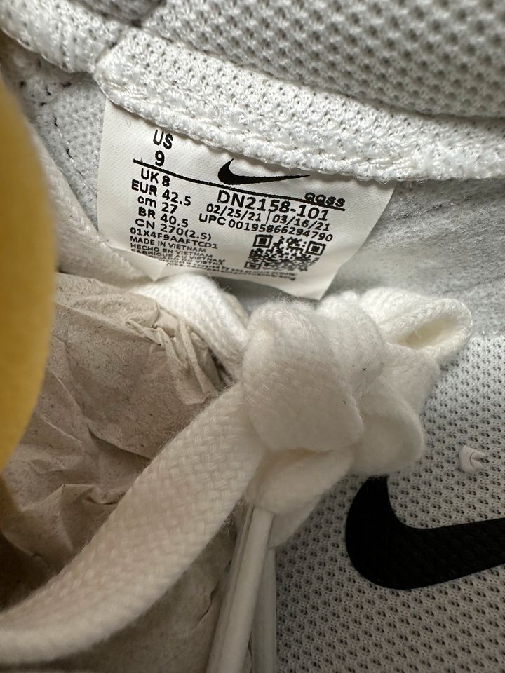 Nike Blazer Low Sneaker Größe 42,5 in Dreieich
