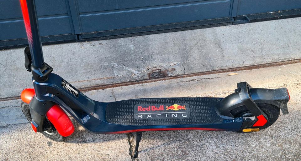 Red Bull RS 1000 Racing E-Roller E-Scooter Elektroroller in Erfurt