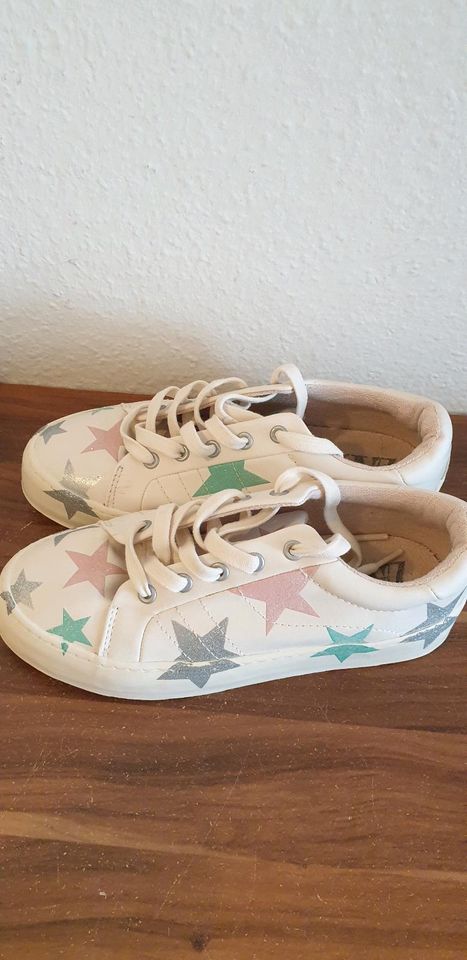 Zara mädchen halbschuhe/Sneakers/Schuhe  34 in Berlin