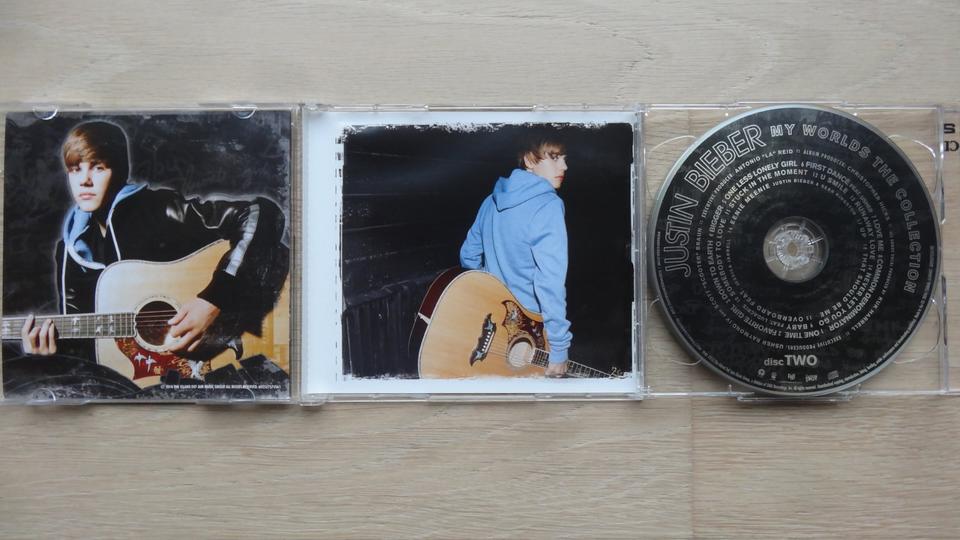 2 CDs Justin Bieber My Worlds The Collection *Favorite Girl *Pray in Berlin