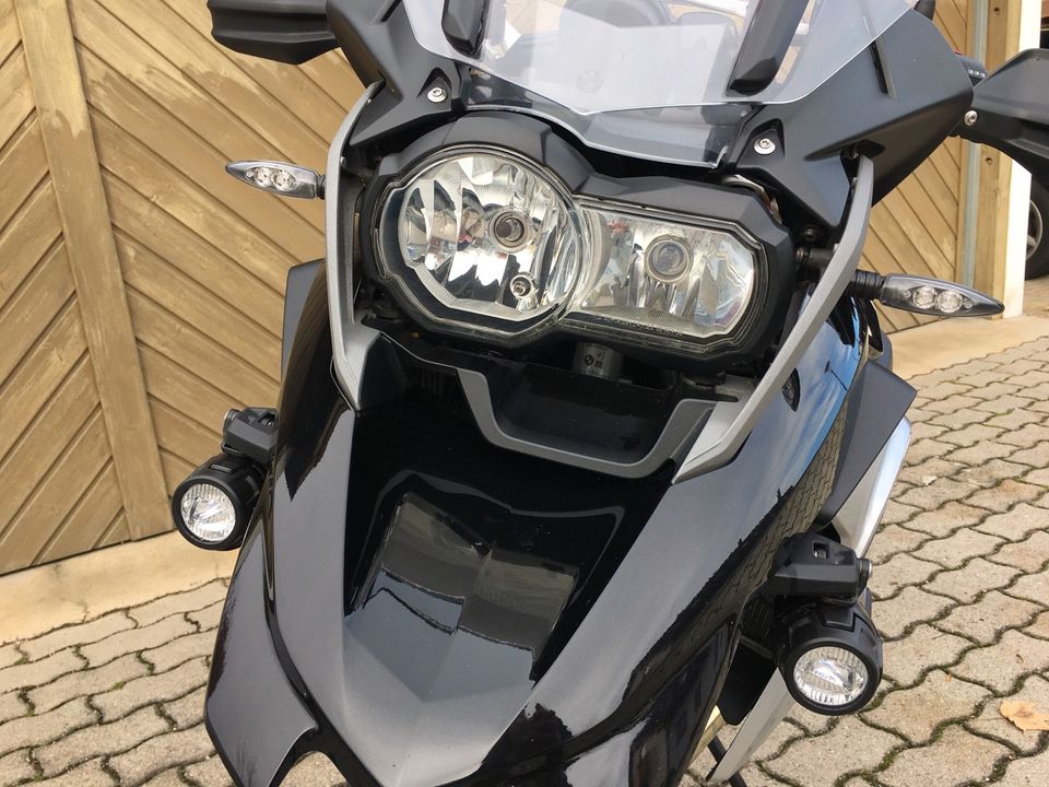 BMW R 1200 GS, Triple black, 2x neue Reifen, Kurven ABS in Parsdorf