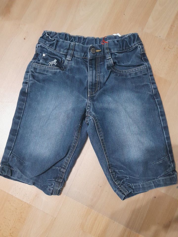 #419 Jeansshorts Shorts Palomino C&A 122 in Ilsfeld