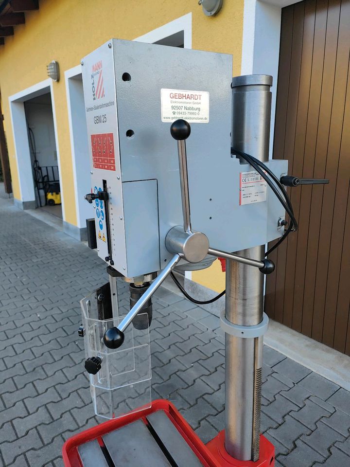 Getriebebohrmaschine Ständerbohrmaschine Säulenbohrmaschine Holzmann GBM25 Aktion in Nabburg