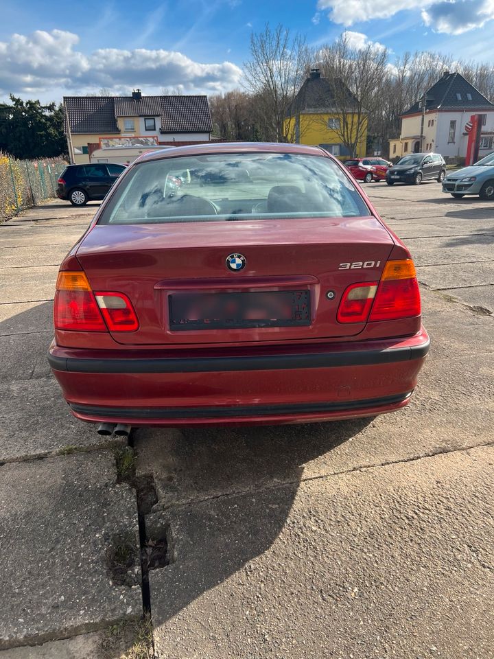 BMW 320i Baujahr 1998 in Glauchau