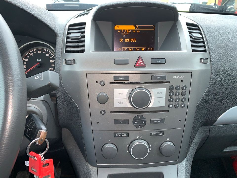 Opel Zafira 1.9 CDTI KLIMA,7 SITZER,AnhängerkupplungTÜV,Allwetter in Stralsund