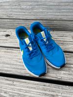 Nike Starrunner Sportschuhe Gr. 38 blau Köln - Köln Dellbrück Vorschau