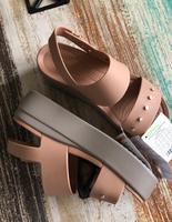 Crocs Brooklyn Studded Low Wedge Cork Mushroom Berlin - Friedenau Vorschau