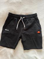 Schwarze Ellesse Shorts Hessen - Lollar Vorschau