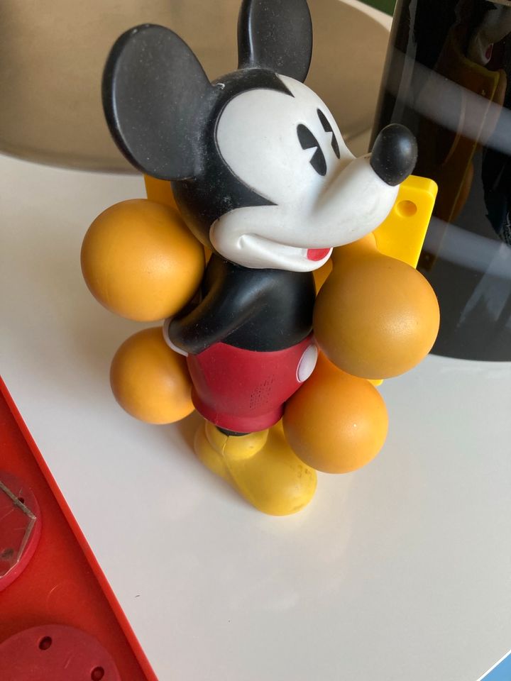 Bubbles Designobjekte Vintage rot und gelb plus Mickey Mouse in Mainz