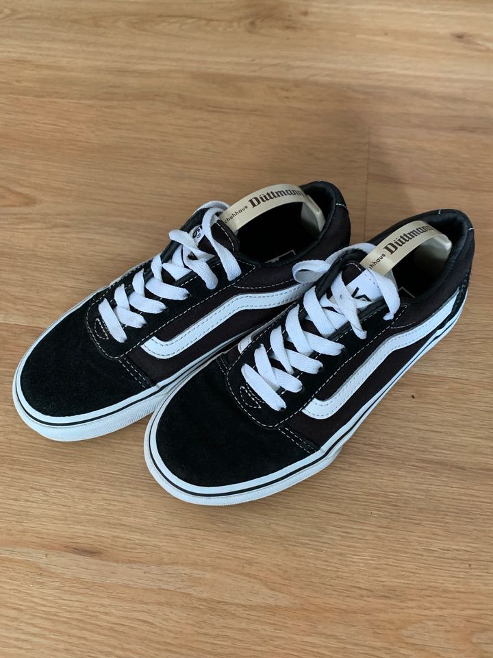 Vans Sneaker in Größe 33 in Leopoldshöhe