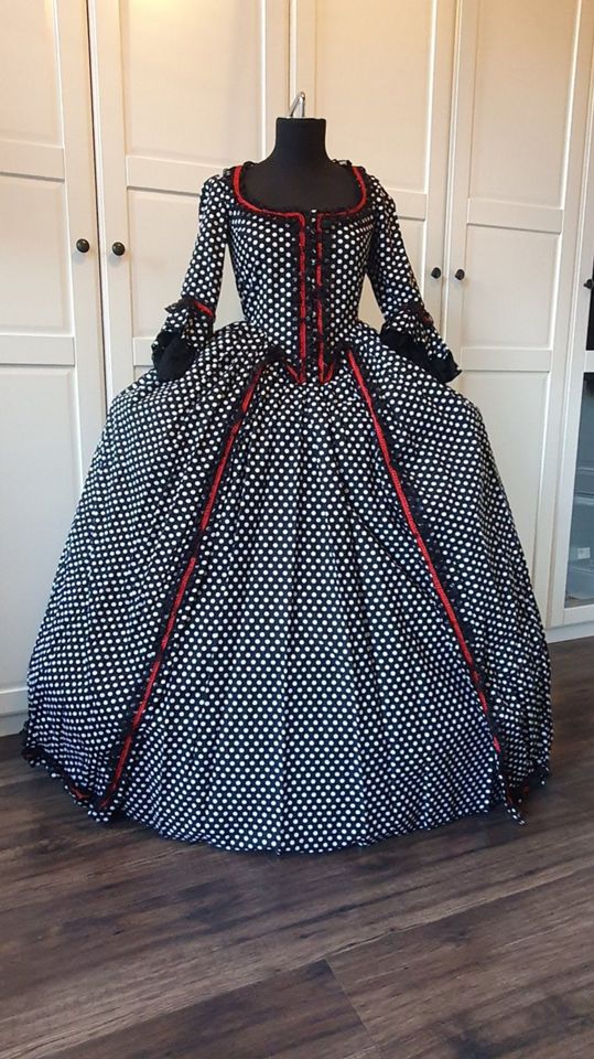 Kleid, gepunktet, Rockabilly, Barock, +Tasche +Hut, Handarbeit in Dresden