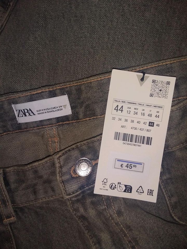 ZARA JEANS DENIM DAMENHOSE PANTS GR. 44 NEU MIT ETIKETT in Bietigheim-Bissingen