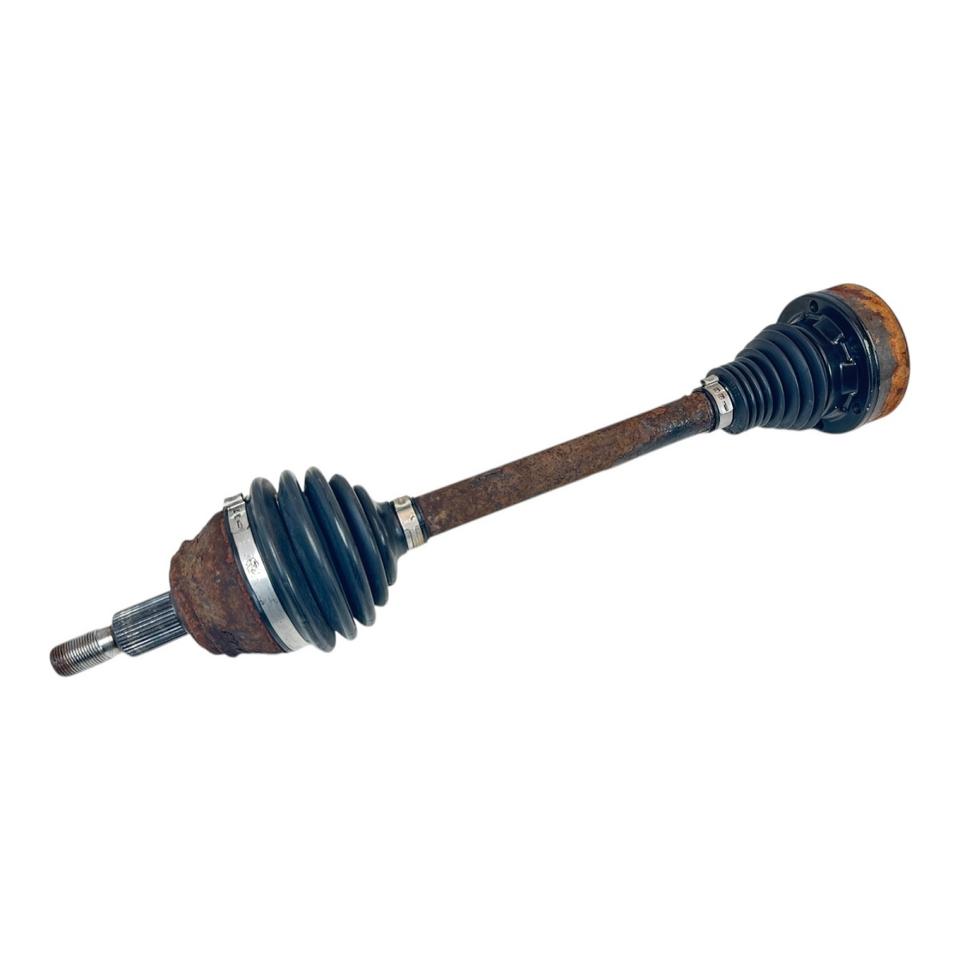 Antriebswelle vorne links 2.0 115PS VW Beetle Golf 1J0407271QF in Petershagen