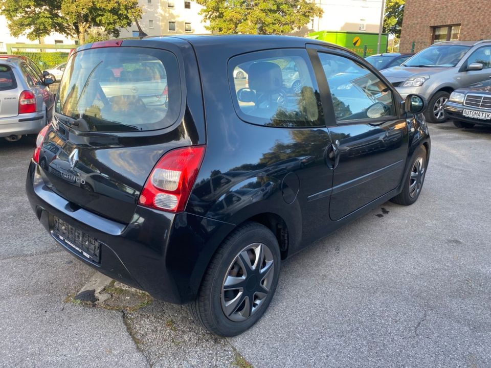 Renault Twingo Night & Day 1.2 LEV 16V 75 in Essen