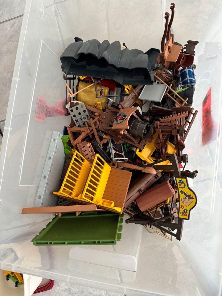Playmobil Sammlung gegen Gebot in Rickert