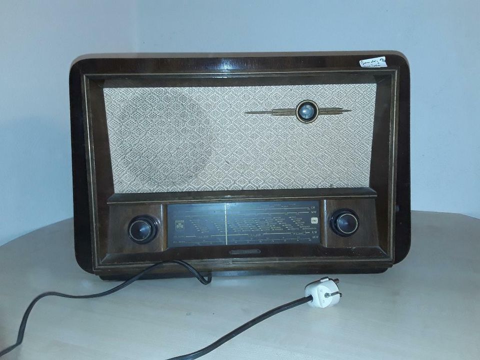 Röhrenradio Radio Grundig Siemens Loewe AEG in Bayreuth