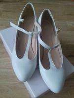 Damenschuh von A. F. schick altweiß Hochzeit Niedersachsen - Walsrode Vorschau