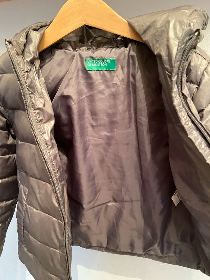 Jacke Benetton Gr 104/110 Versand 2.20€ in Hamburg