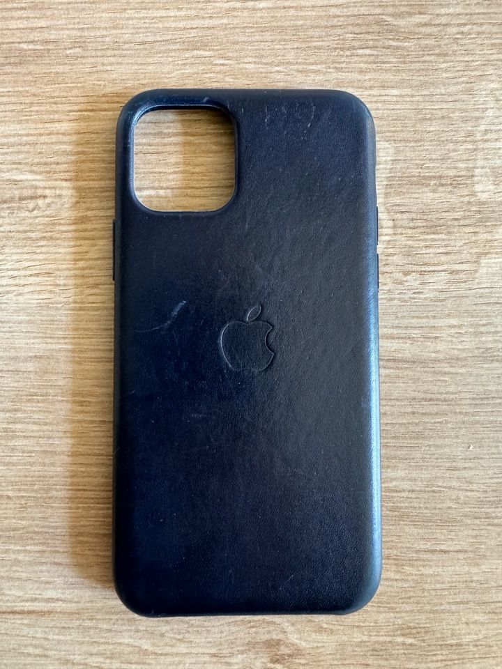 Original Case iPhone 11 Pro Leather Leder Schutzhülle Hülle blau in Leipzig