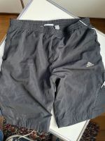 Adidas Sporthose Gr 152 schwarz kurz TOP Nordrhein-Westfalen - Velbert Vorschau