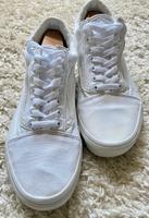 Vans Old Skool Sneaker – Klassiker für stylische Freizeitlooks! Hannover - Vahrenwald-List Vorschau
