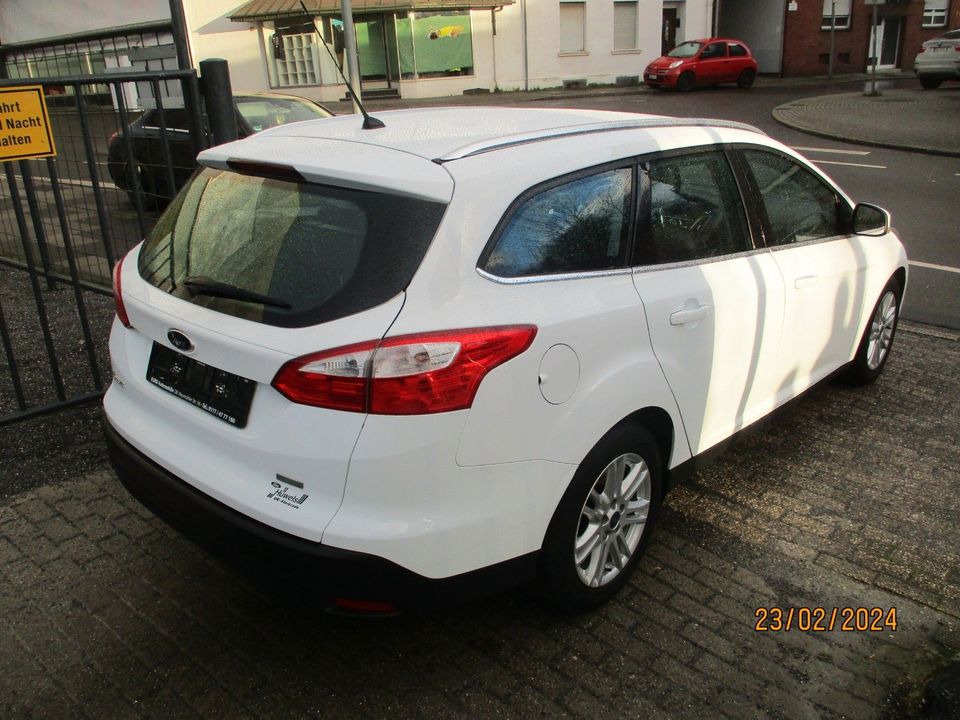 Ford Focus Turnier Titanium in Oberhausen