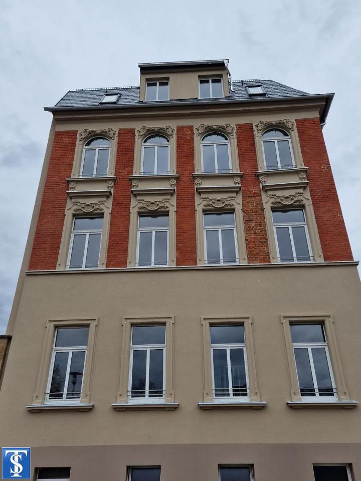 absolut zentrale 3 Raum Wohnung mit großem Balkon in Plauen