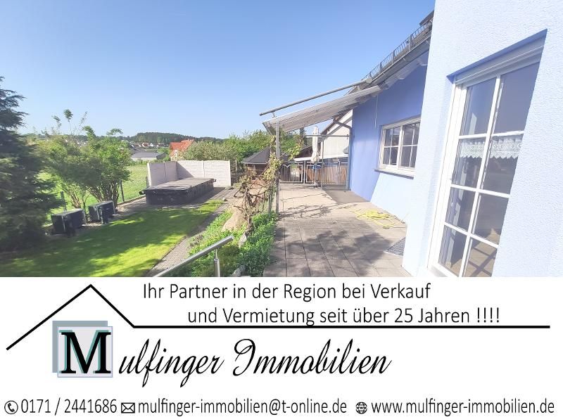 Gehobene Ausstattung - 4,5 Zi. EG Wohnung in Ortsrandlage mit Garage, Keller und eigenem Garten in Heroldsbach