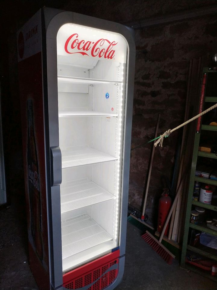 Coca-Cola Getränke Kühlschrank in Flörsbachtal