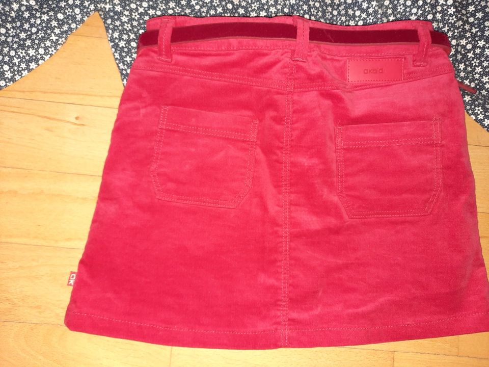 Kleidungspaket 116 Rock Bluse Okaidi wie neu blau rot in Köln