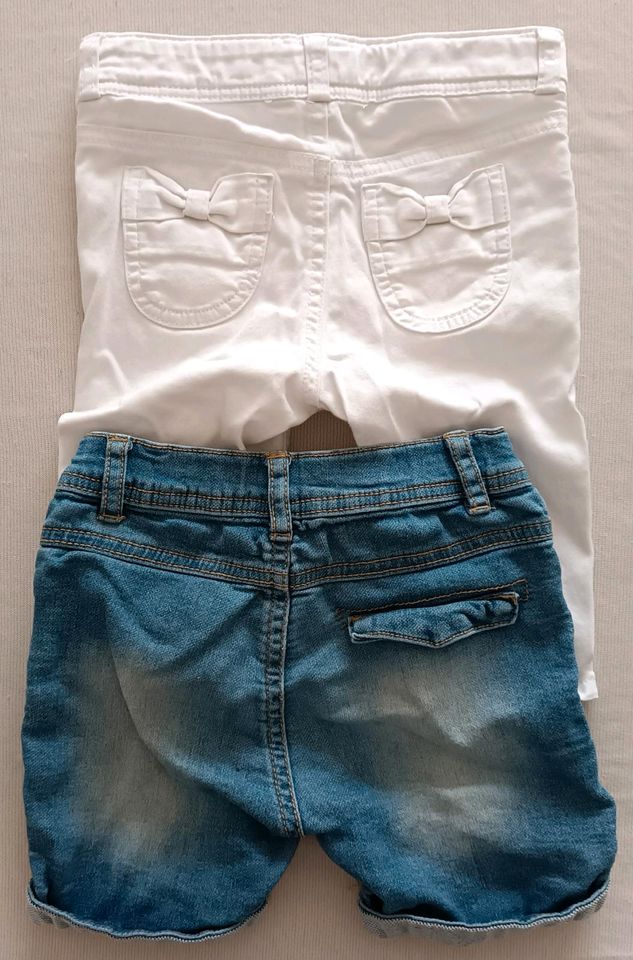 Sommer Bekleidungspaket 8tlg Mädchen 116 Capri Leggings Kleider in Düsseldorf